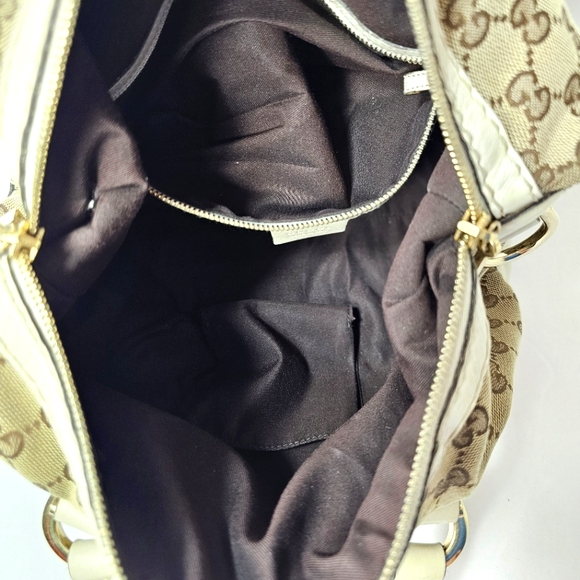Gucci GG Equestrian Horseshoe Bowler - Off-White & Tan